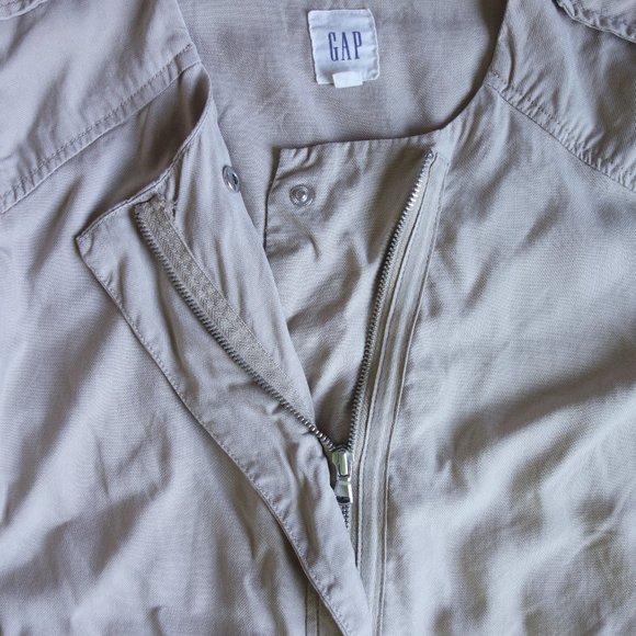 GAP Light Jacket - Picture 7 of 7